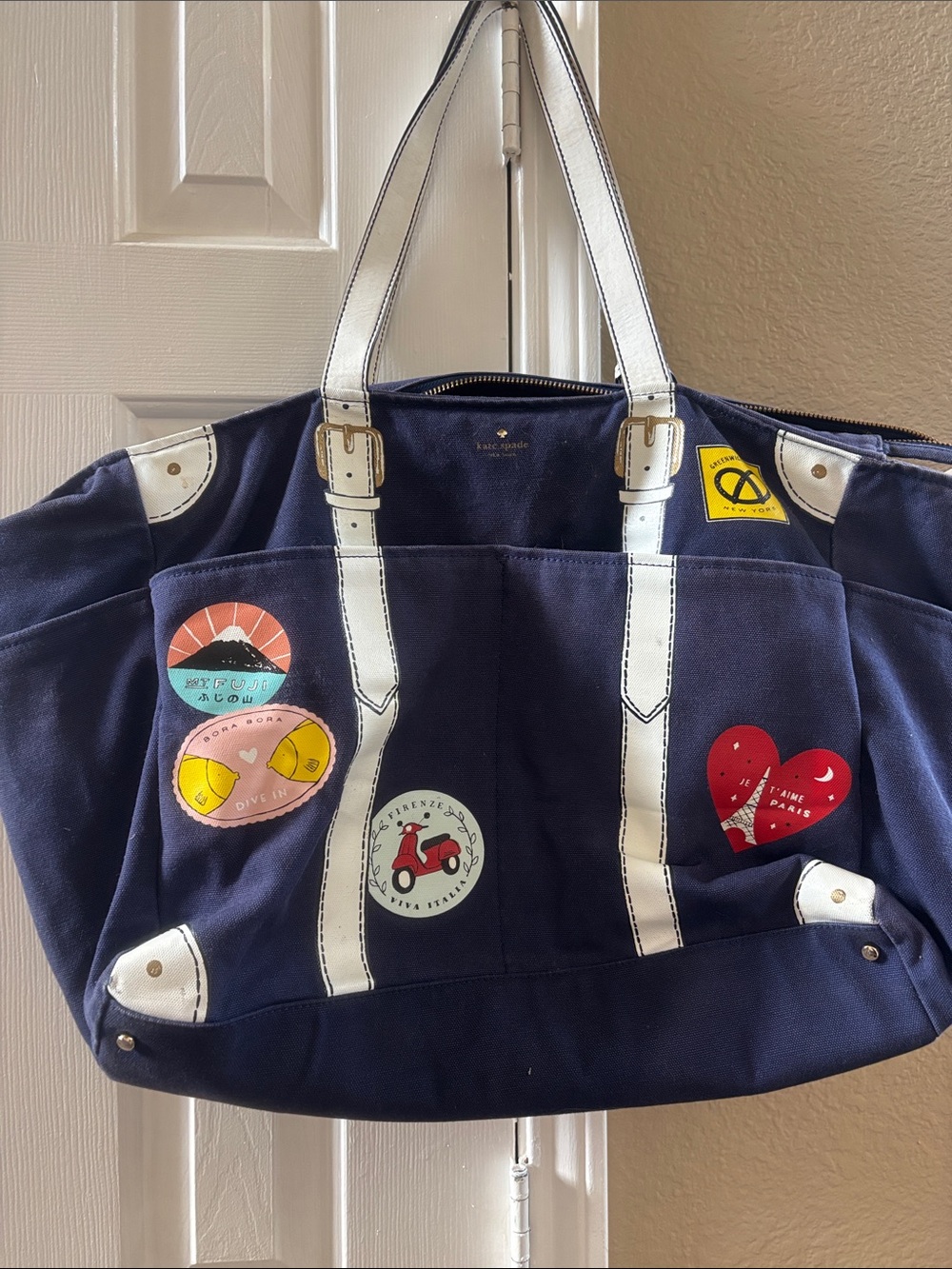 Kate Spade overnight “Away we go” bag - Picture 4 of 10
